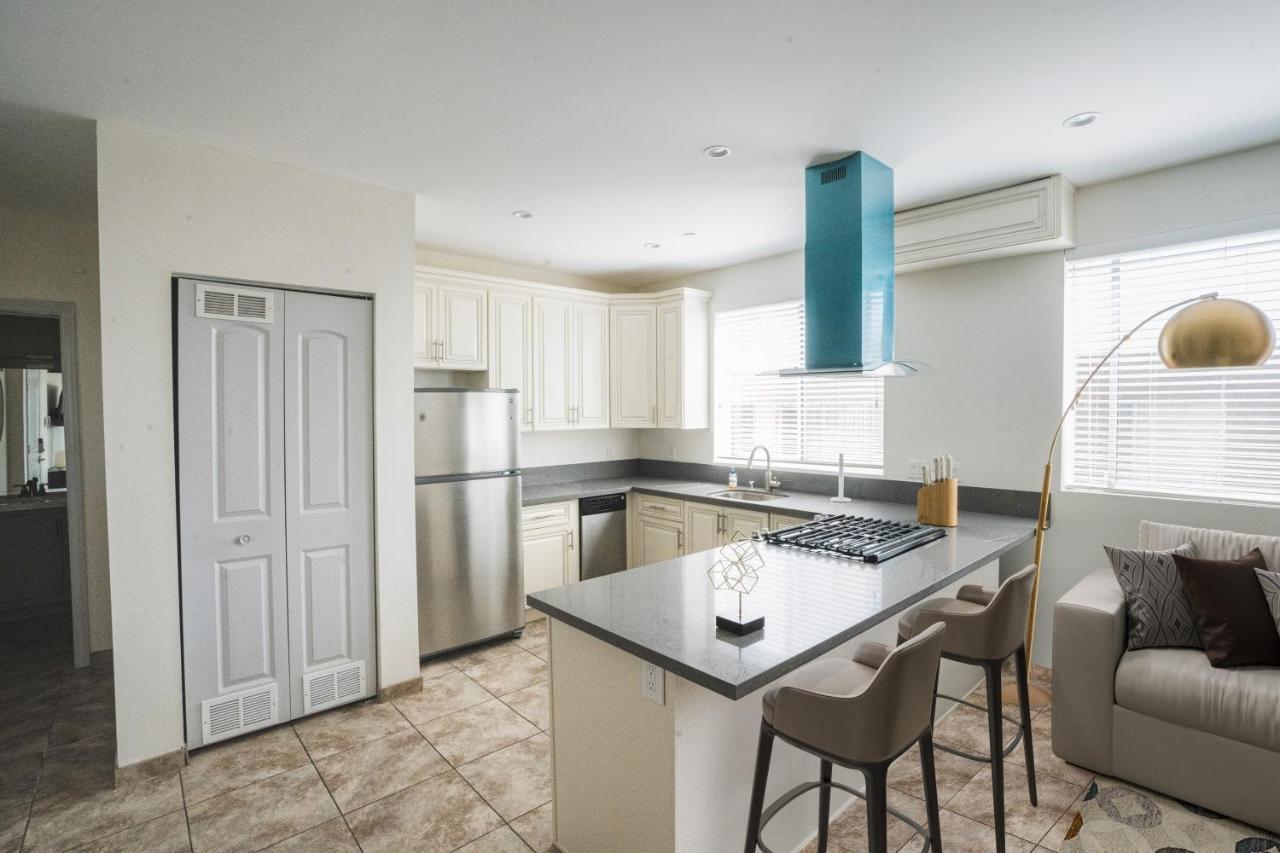 New Luxury Hollywood Sign View- Condo Λος Άντζελες Εξωτερικό φωτογραφία