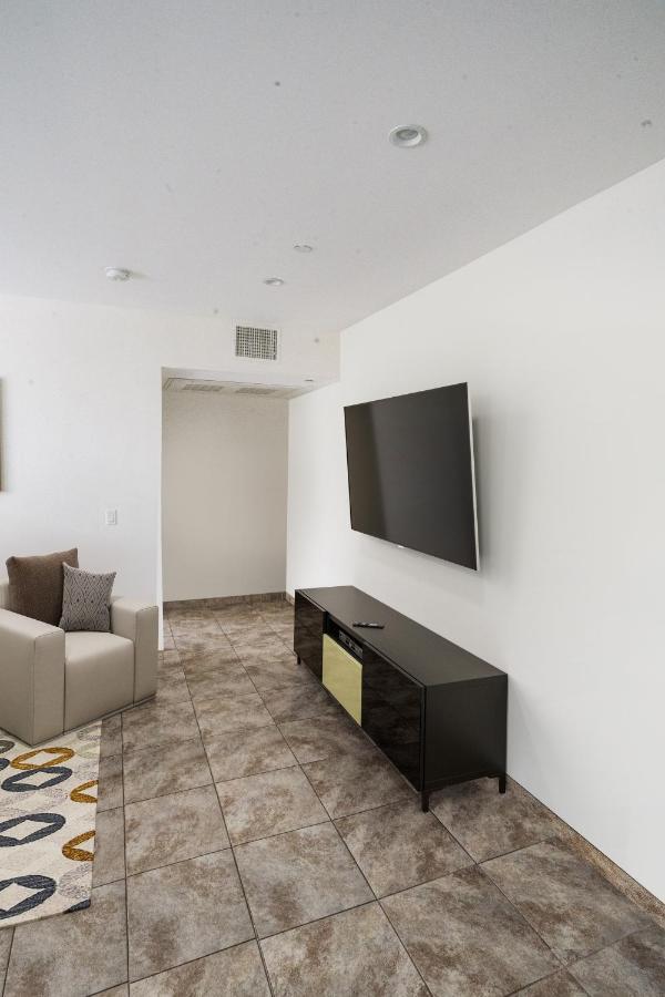 New Luxury Hollywood Sign View- Condo Λος Άντζελες Εξωτερικό φωτογραφία